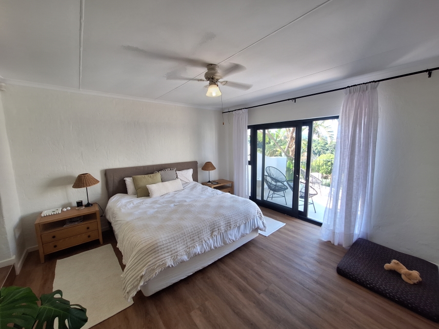 4 Bedroom Property for Sale in Wavecrest Eastern Cape